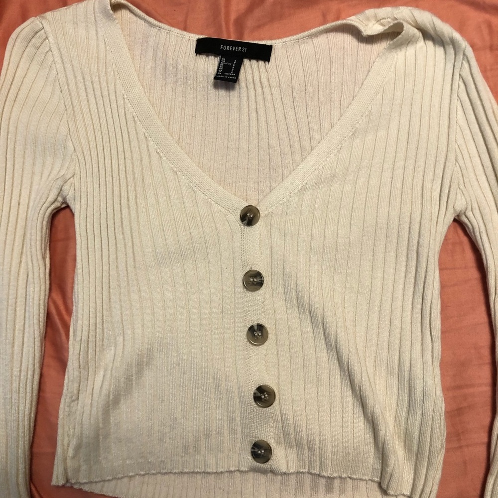 forever 21 cropped sweater 🤍